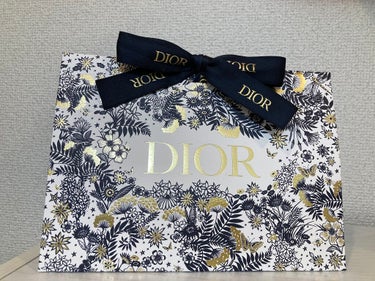 Dior ミス ディオール ヘア ミストのクチコミ「ミスディオール　ヘアミスト

ピオニーとローズ ノートの香り。
テンダー フローラルの香り

.....」（2枚目）
