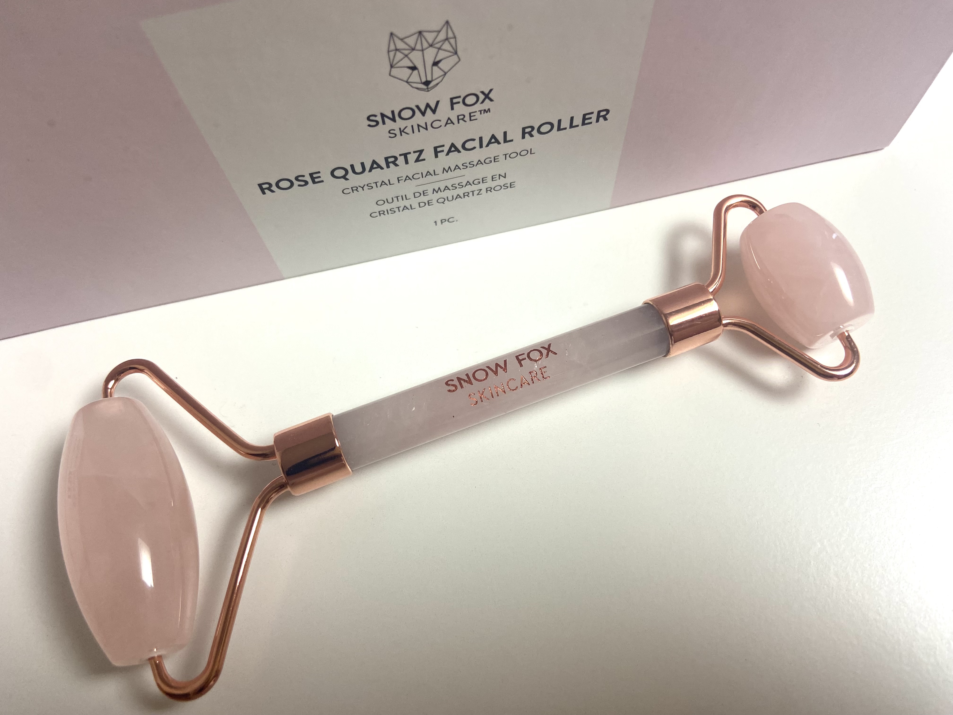 ローズ クォーツ フェイシャル ローラー/SNOW FOX SKINCARE/その他スキンケアグッズを使ったクチコミ（3枚目）