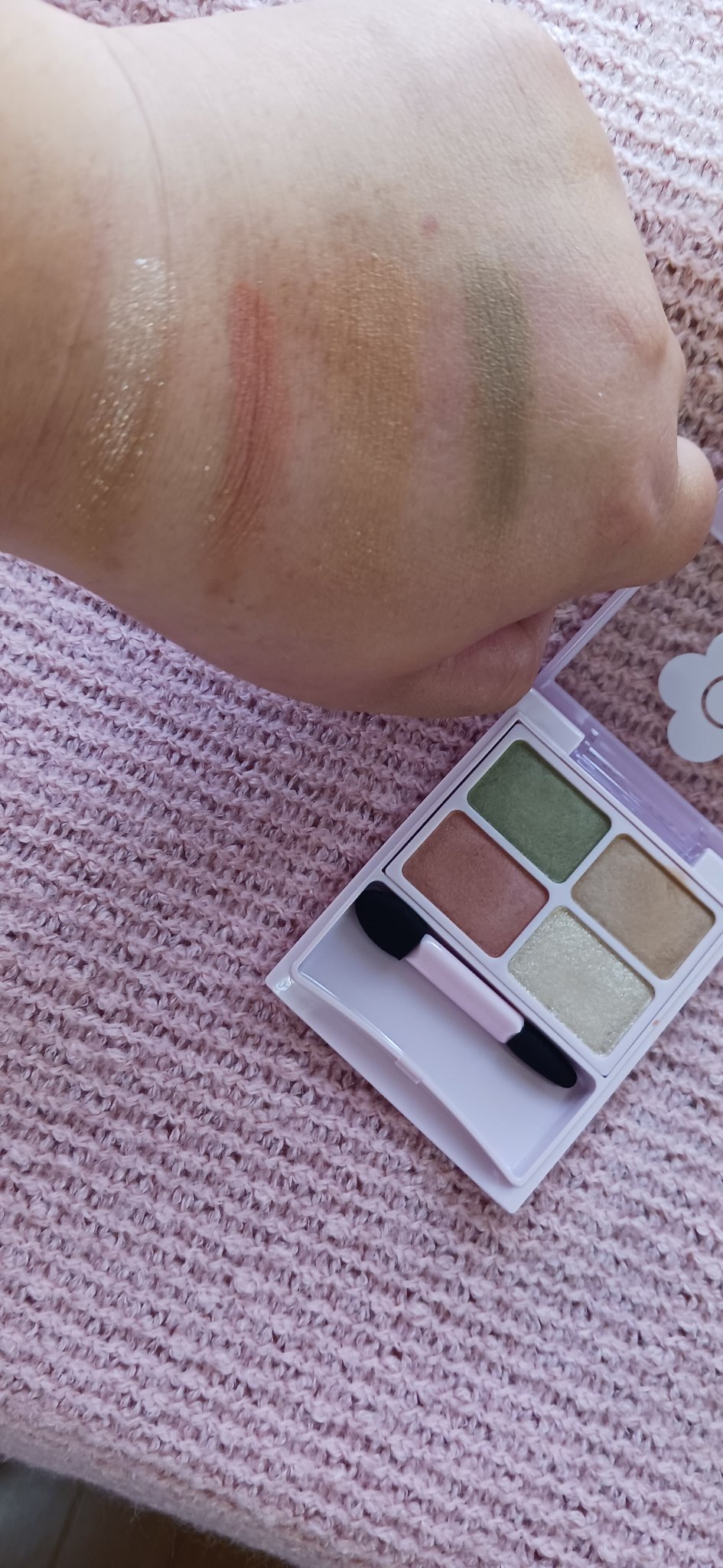 デイジードール アイカラー パレット BR-05 マカロニサラダ/DAISY DOLL by MARY QUANT/アイシャドウパレットを使ったクチコミ（2枚目）