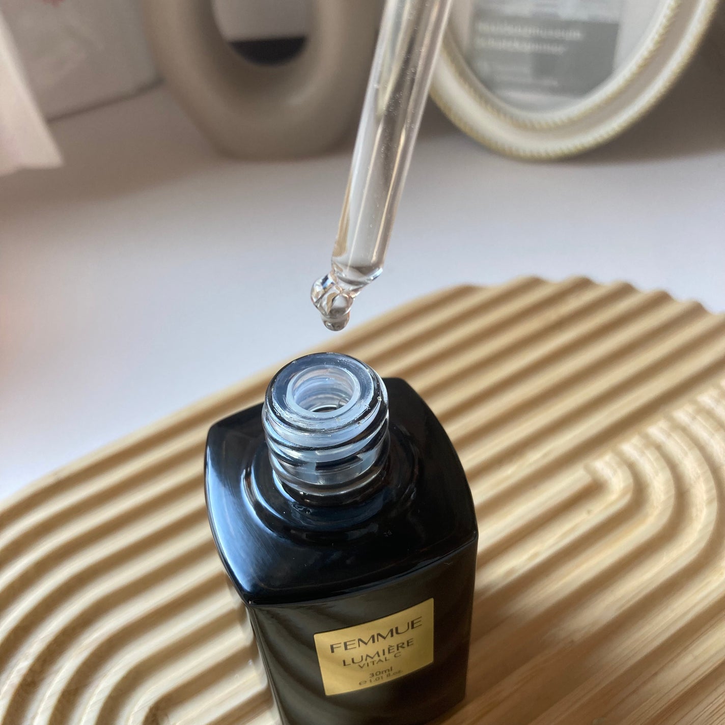 ルミエール ヴァイタルC/FEMMUE/ブースター・導入液を使ったクチコミ(2枚目)