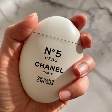 CHANEL シャネル N°5 ロー ハンドクリームのクチコミ「\N°5ローの香りのスペシャルハンドクリーム💖/

CHANEL
シャネル N°5 ロー ハン.....」（2枚目）