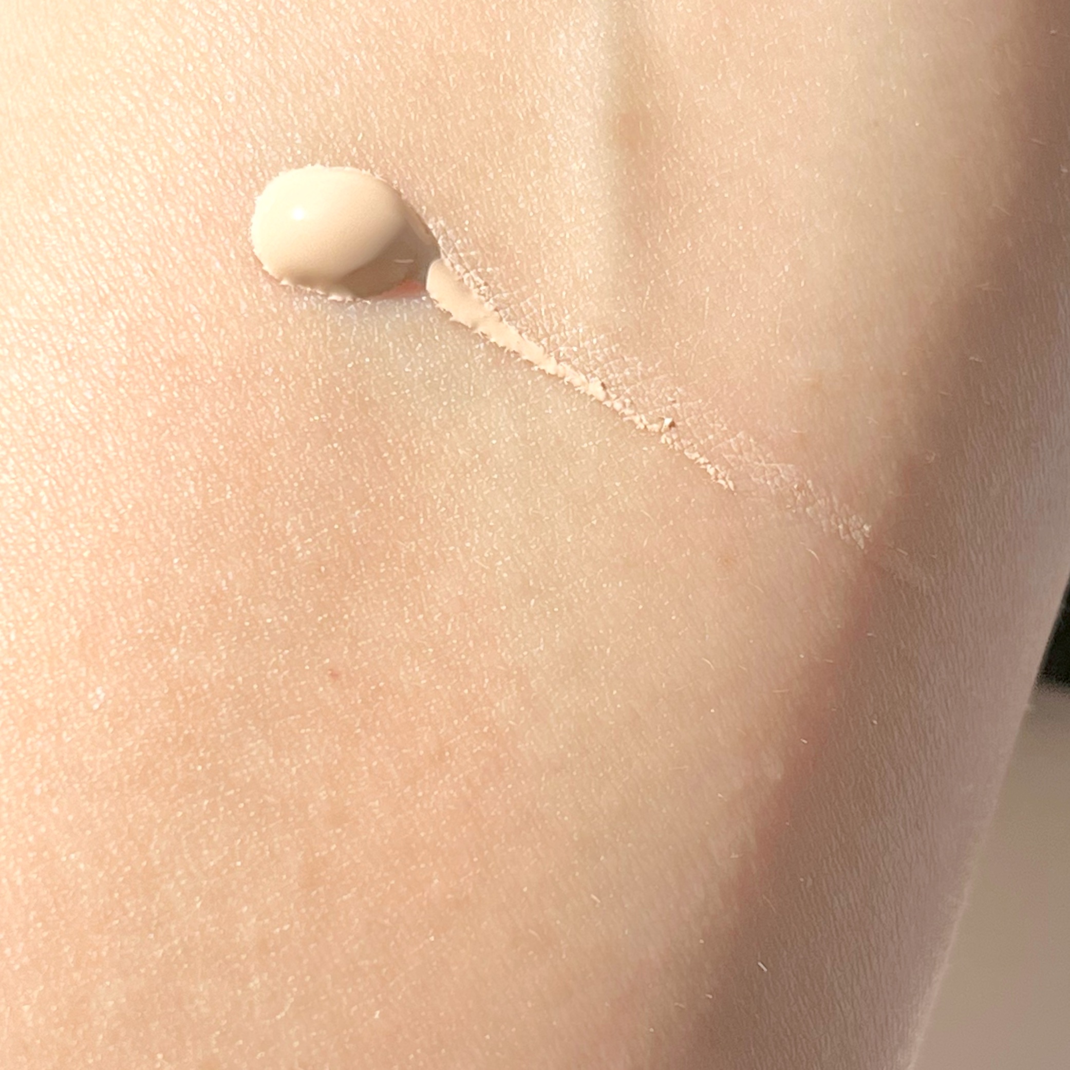 カバーステイン パーフェクティング ファンデーション/VDL/リキッドファンデーションを使ったクチコミ（3枚目）