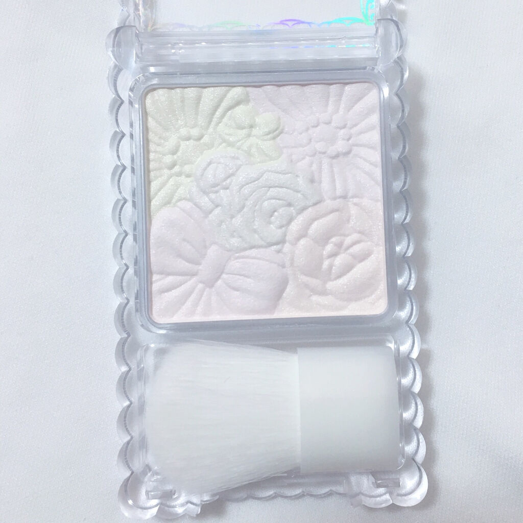 グロウフルールハイライター/キャンメイク/パウダーハイライトを使ったクチコミ（3枚目）