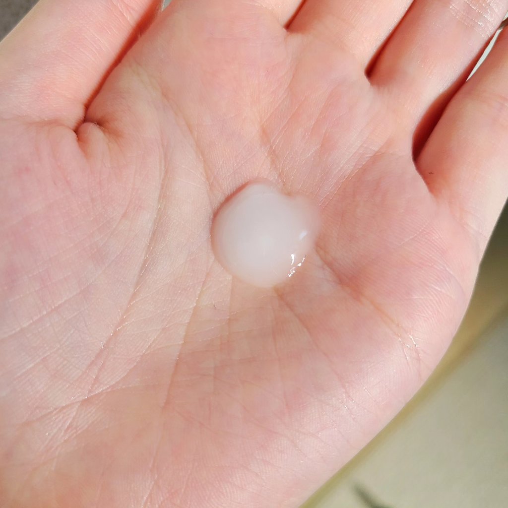 ミラクルズ うるおいブーストミルクウォーターセラム/パンテーン/アウトバストリートメントを使ったクチコミ（2枚目）