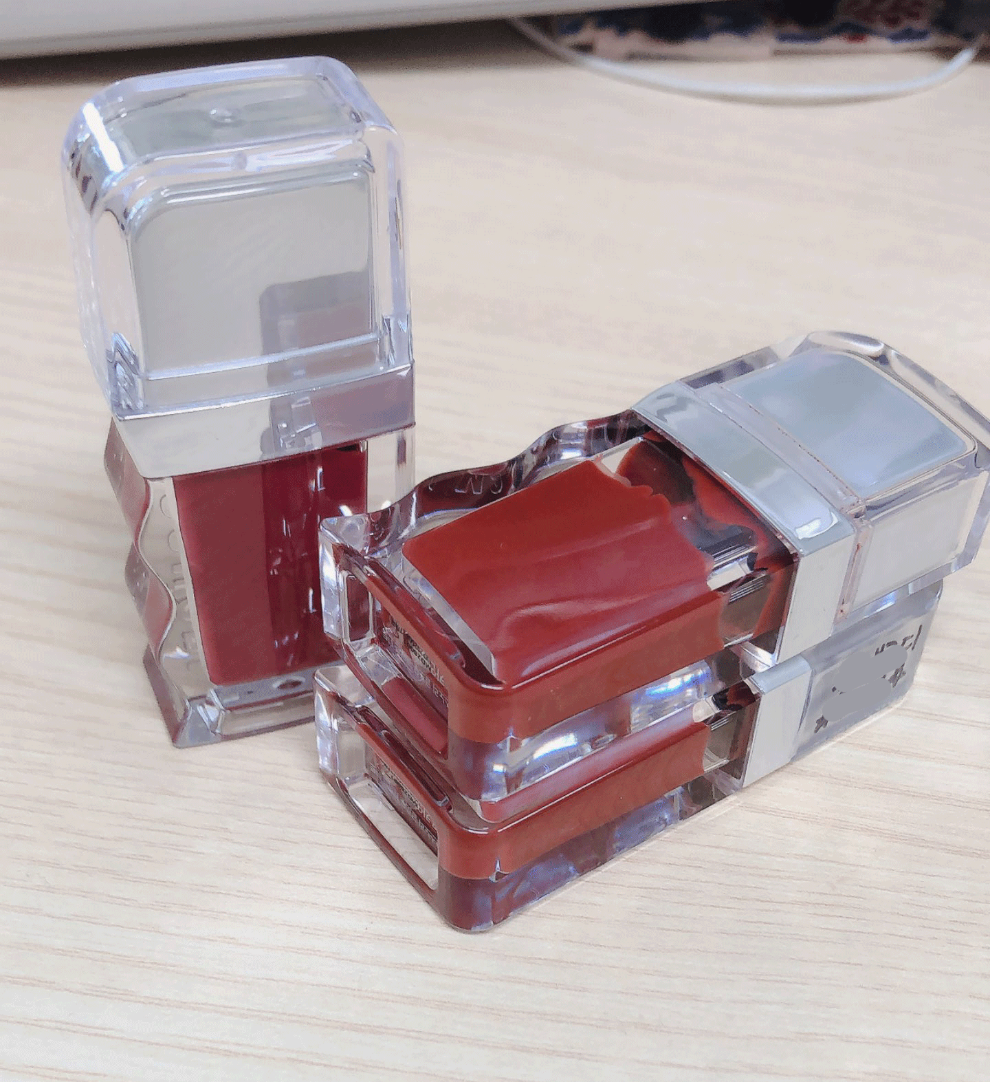 フローウェーブティント/COSNORI/リップティントを使ったクチコミ（3枚目）