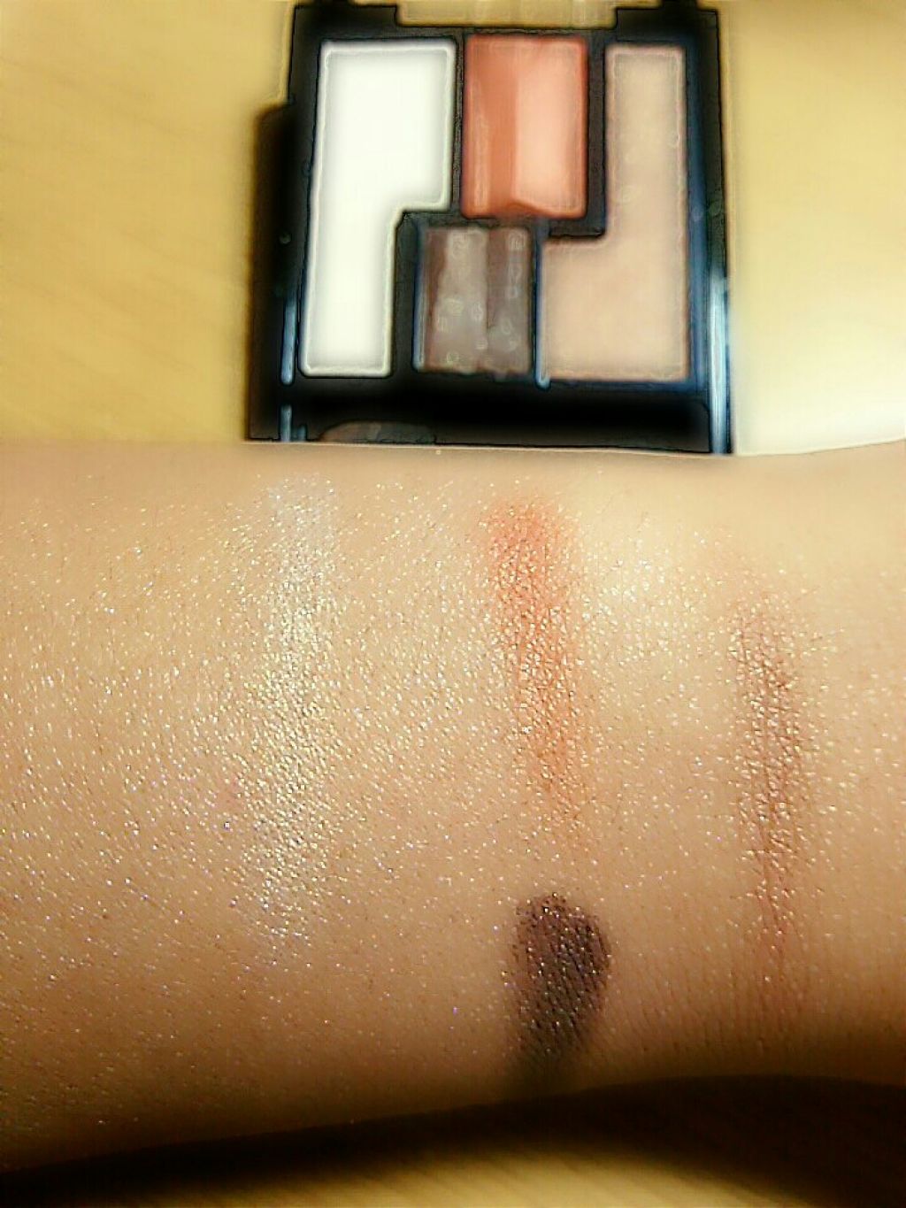 ヴィンテージモードアイズ/KATE/アイシャドウパレットを使ったクチコミ(3枚目)