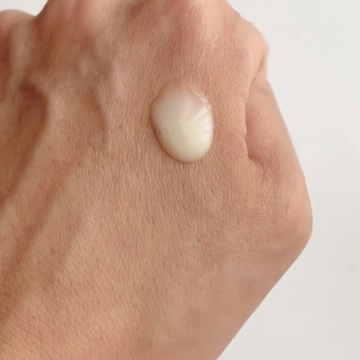 レチノール　シカ　リペア　セラム/innisfree/美容液を使ったクチコミ（3枚目）