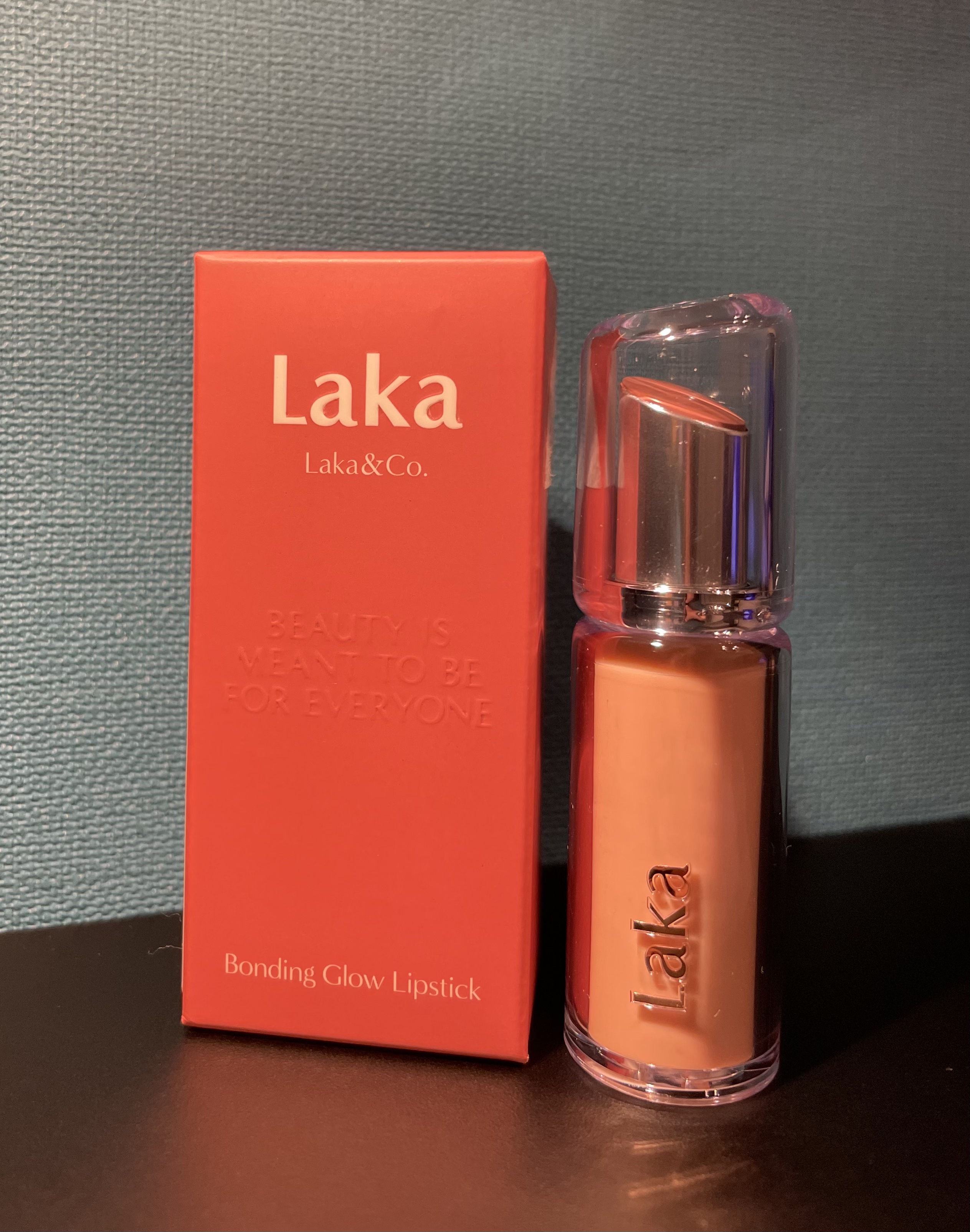 ボンディンググロウリップスティック/Laka/口紅を使ったクチコミ（1枚目）