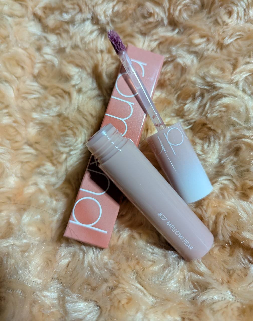 ジューシーラスティングティント 37 メロウペアー(MELLOW PEAR)/rom&nd/リップティントを使ったクチコミ（1枚目）