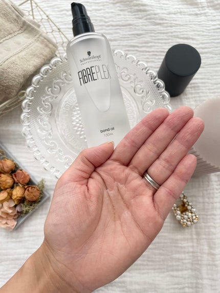 ファイバープレックス ボンドオイル/シュワルツコフ プロフェッショナル/ヘアオイルを使ったクチコミ(4枚目)