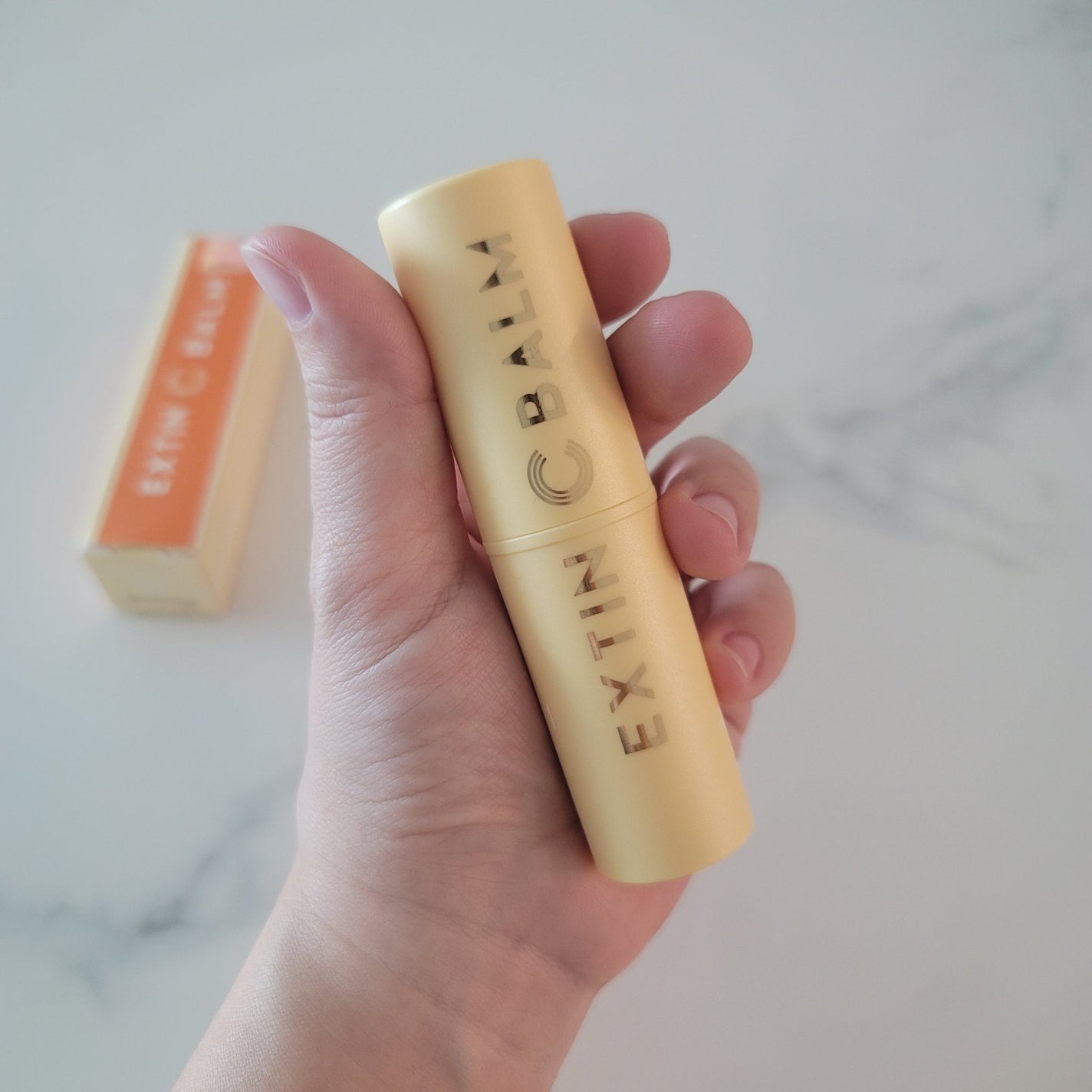 エクスティンCバーム/KAHI/フェイスバームを使ったクチコミ(2枚目)