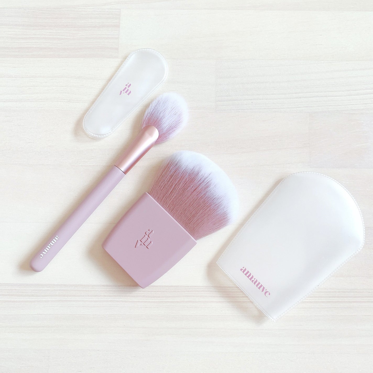 ラウンドファンブラシ201/amauve/メイクブラシを使ったクチコミ(2枚目)