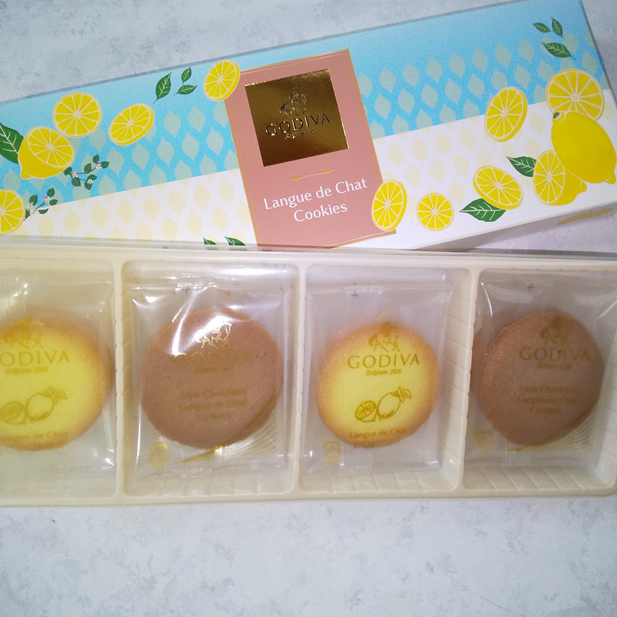 クレ・ド・ポー ボーテ クレ・ド・ポー ボーテ ル・セラムのクチコミ「休日は  美味しいもの…
如何ですか…

○  #GODIVA
クッキー 美味しい

○  #.....」（1枚目）