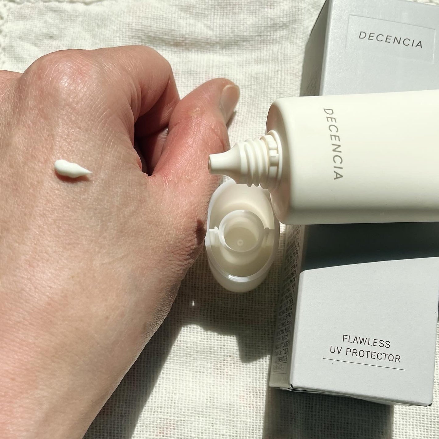 ディセンシア フローレス UVプロテクター/DECENCIA/日焼け止めローションを使ったクチコミ(1枚目)