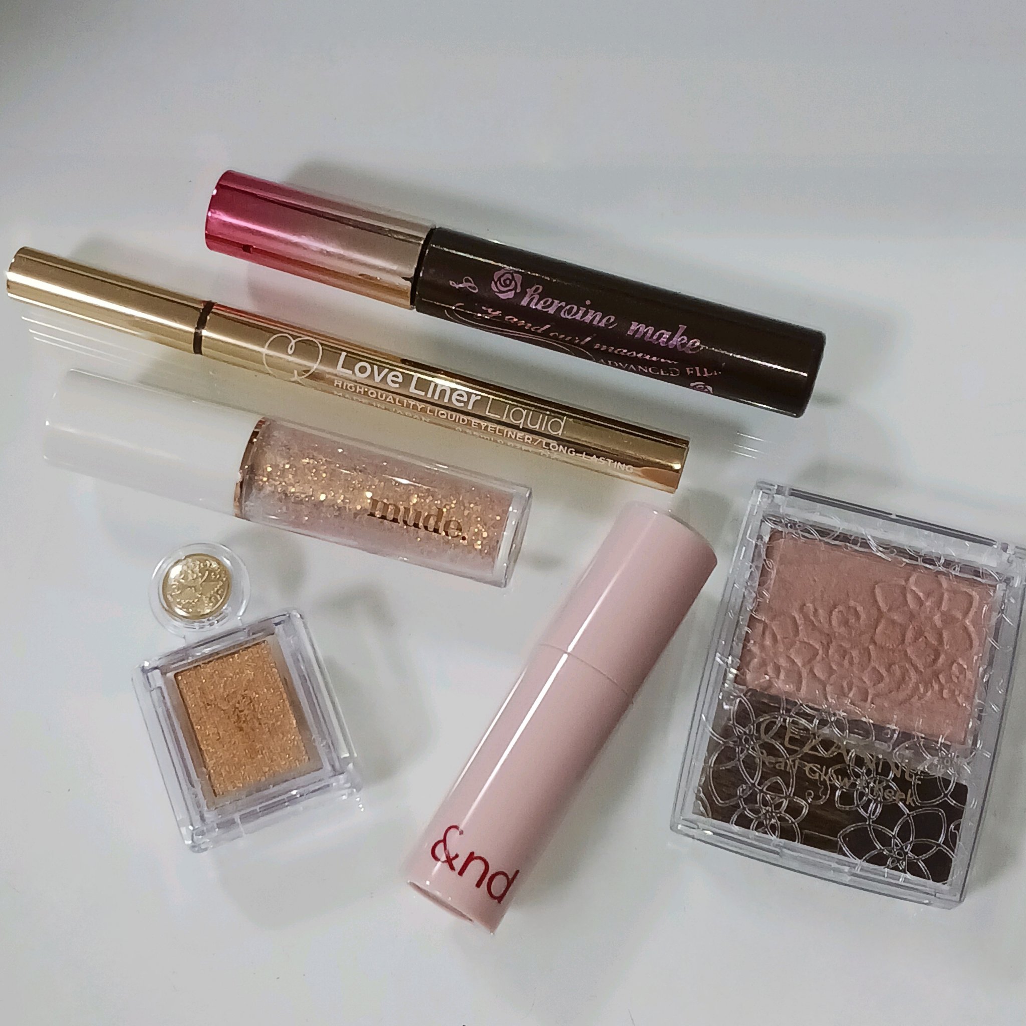 アンドバイロムアンド　グラッシーボムティント/&nd by rom&nd/リップティントを使ったクチコミ（1枚目）