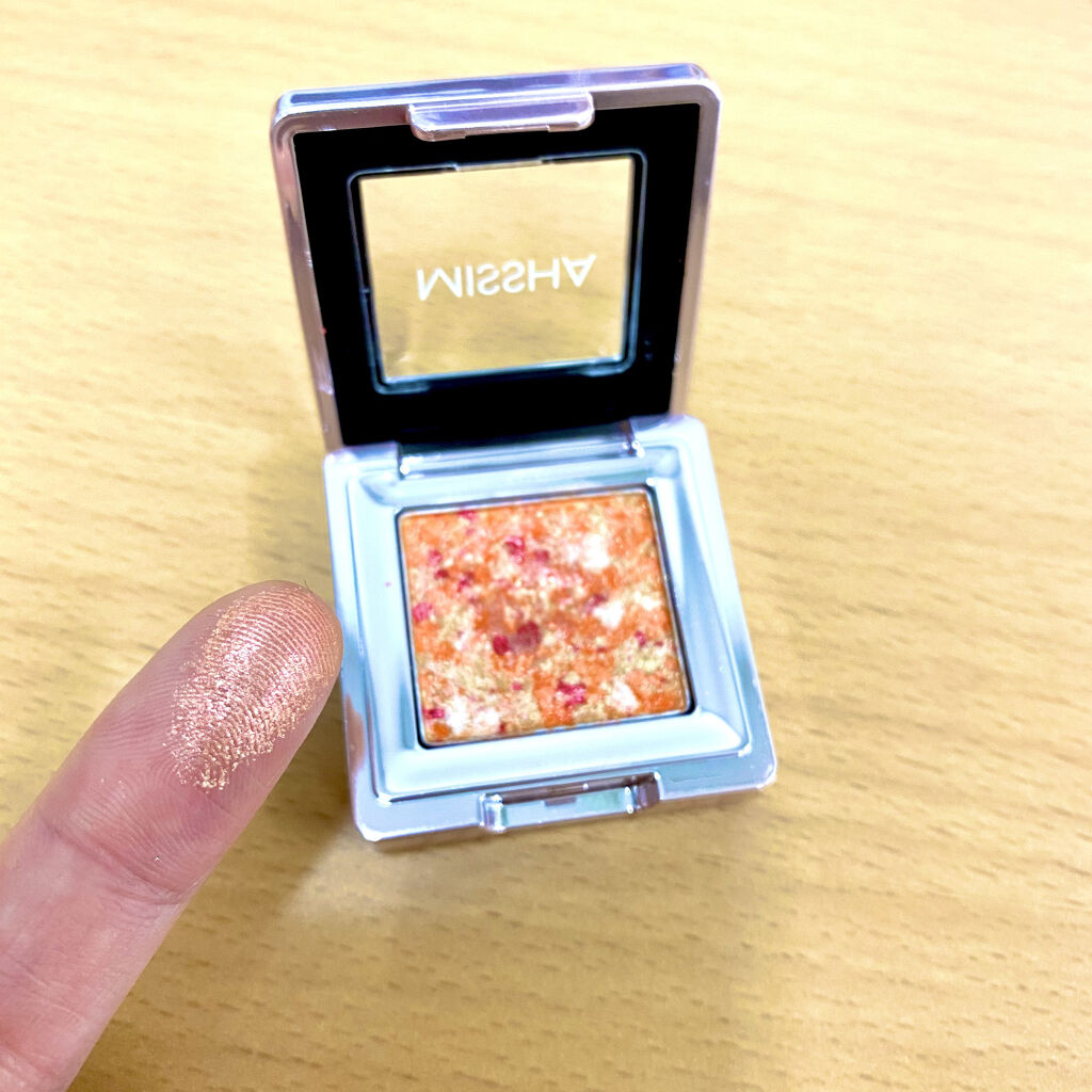 グリッタープリズム シャドウ/MISSHA/グリッターを使ったクチコミ（2枚目）