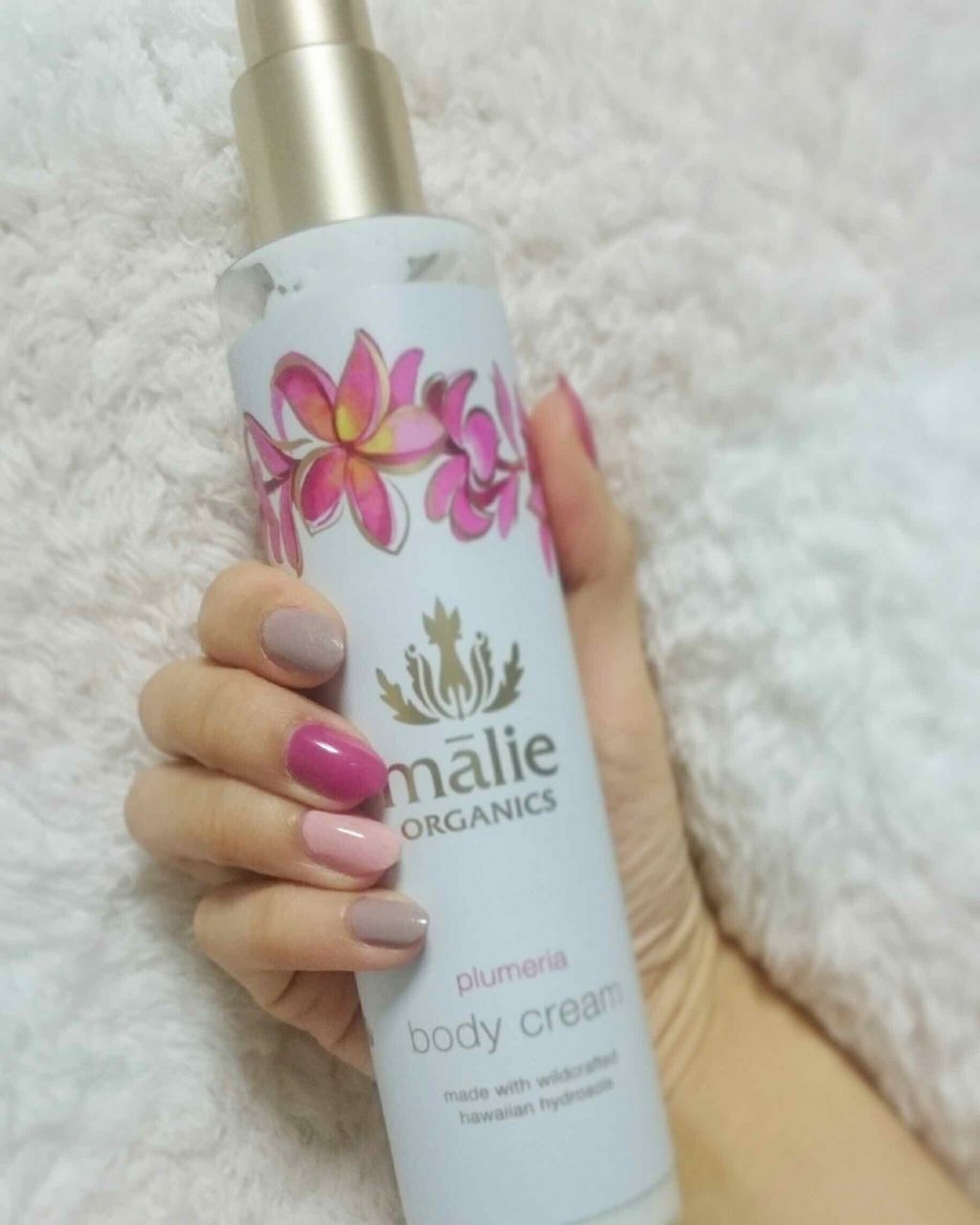 m on LIPS 「個人的に匂いが少し強めな気がします(ˆoˆ)/..」(1枚目)