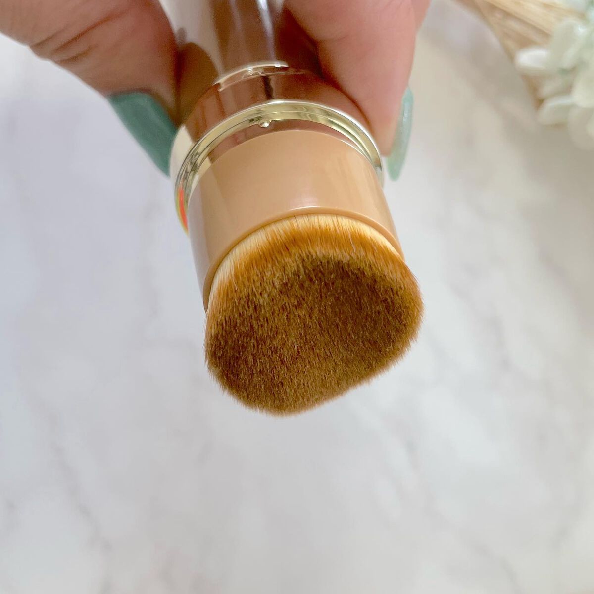 シルキースティックファンデーション/KAMIKA/その他ファンデーションを使ったクチコミ（3枚目）