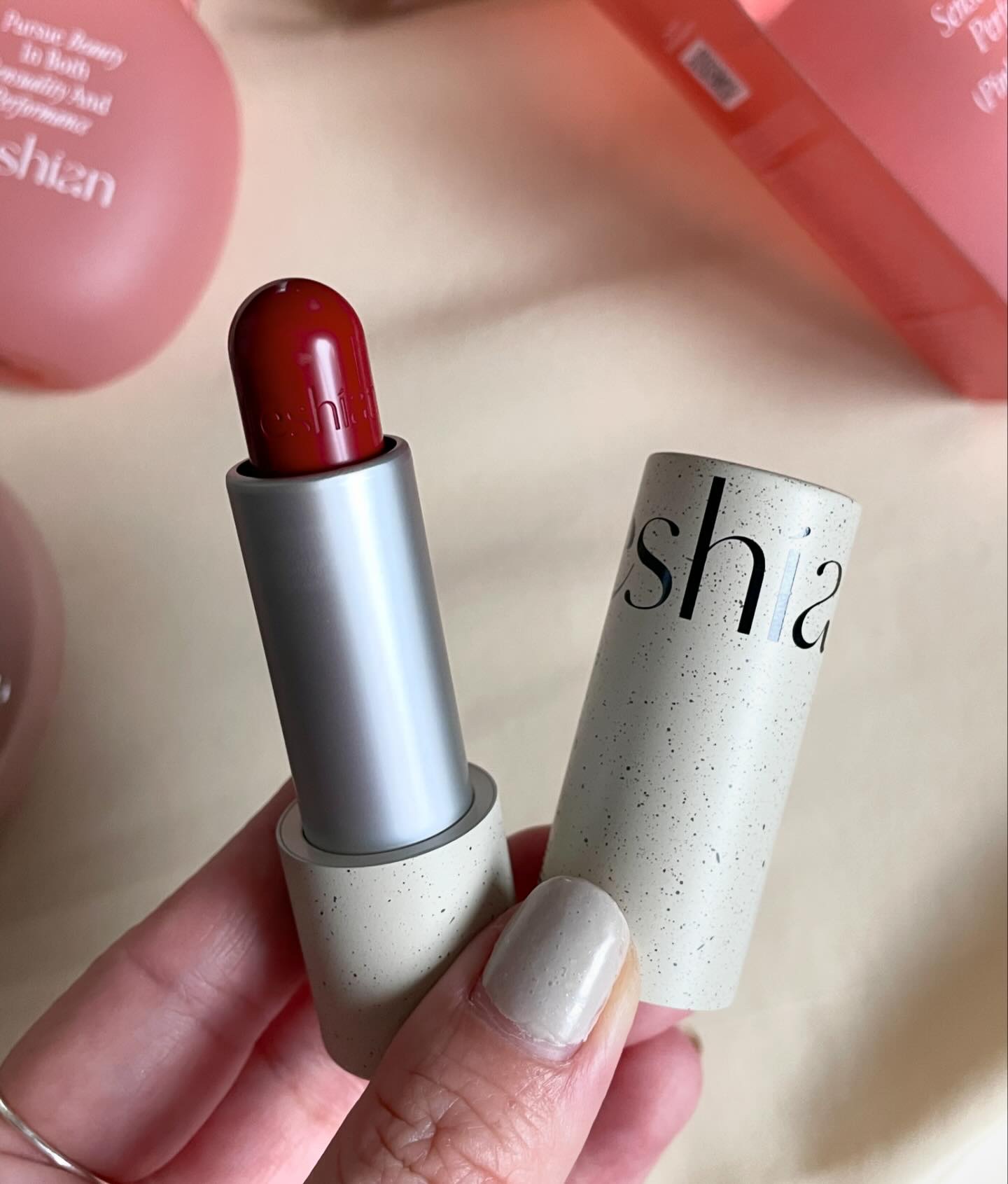 フレシアン ロジーセラムプライマー/freshian/化粧下地を使ったクチコミ（2枚目）