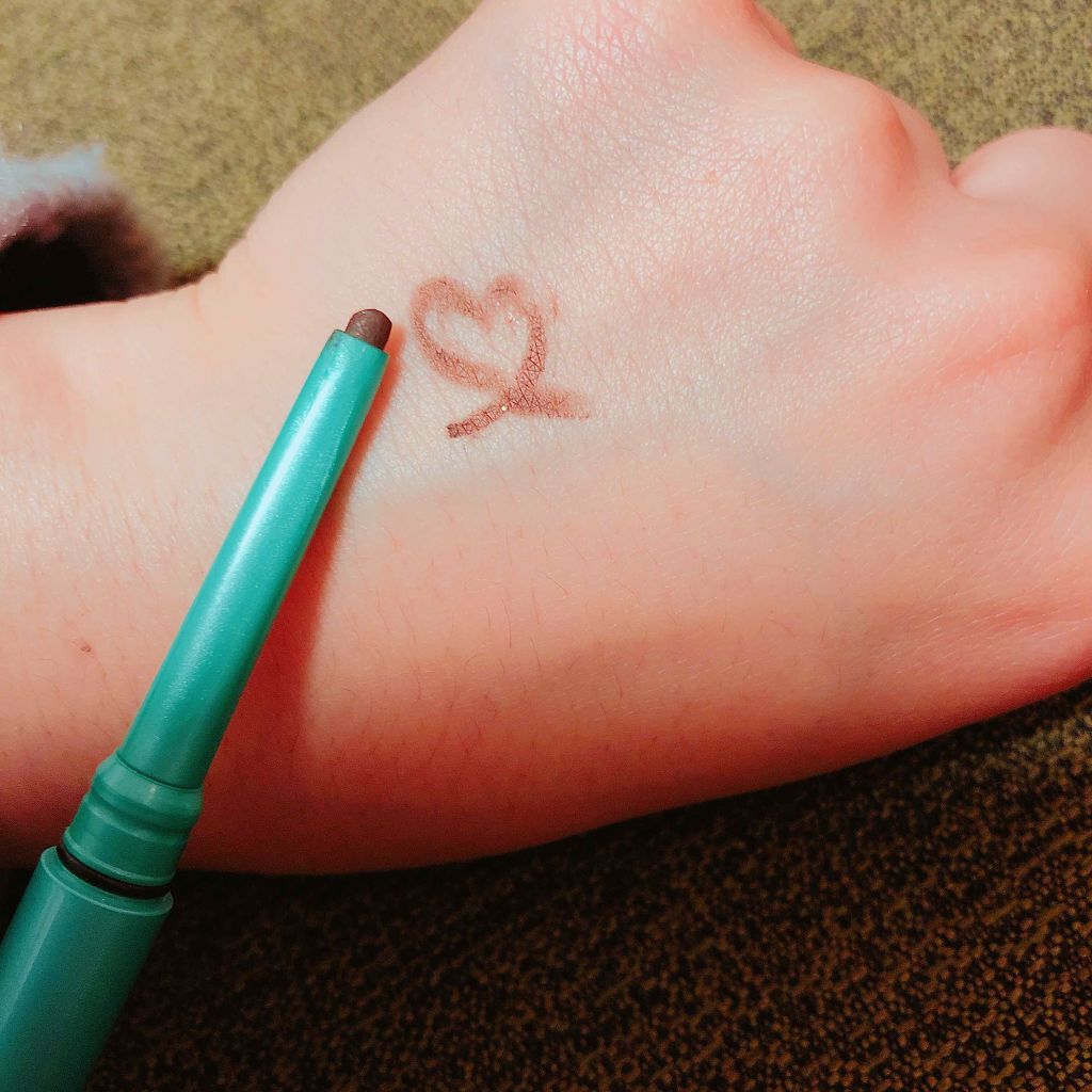 「密着アイライナー」クリームペンシル/デジャヴュ/ペンシルアイライナーを使ったクチコミ（3枚目）