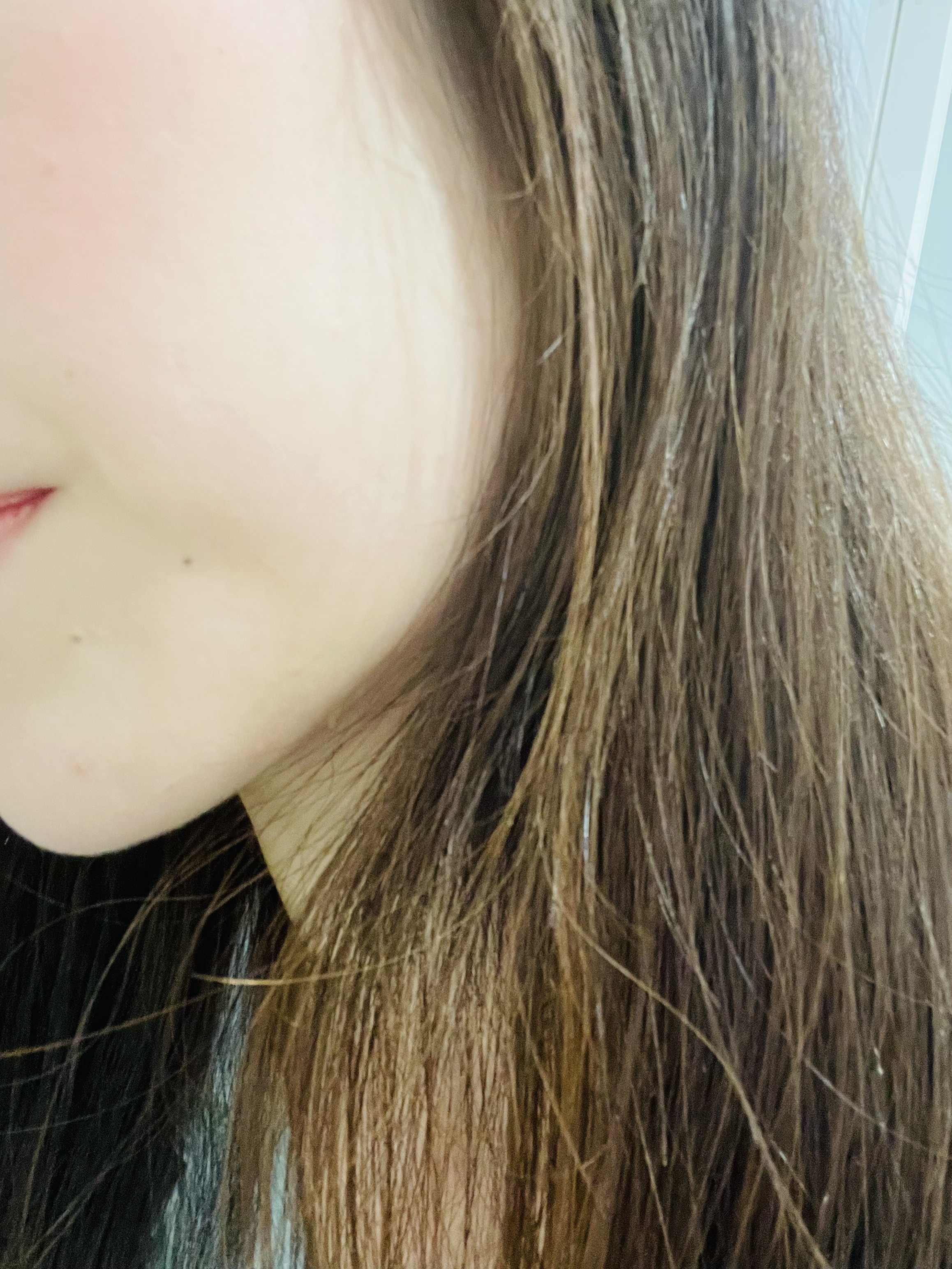 ヒーロークッション＋レフィルセット 22号ピンクベージュ/APRILSKIN/クッションファンデーションを使ったクチコミ（3枚目）