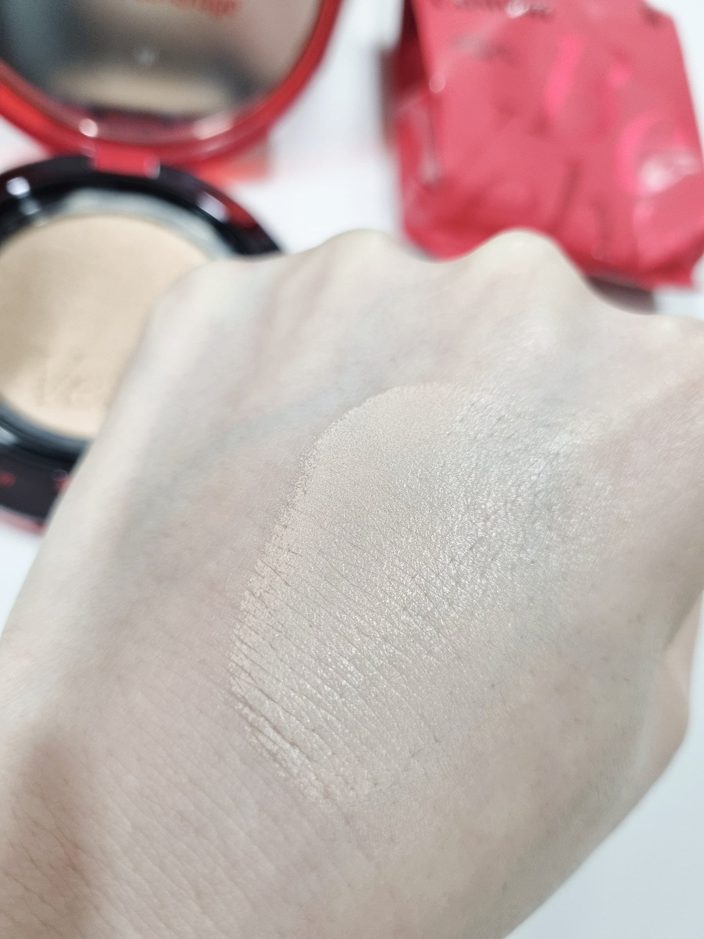 ビーベルベットカバークッション/espoir/クッションファンデーションを使ったクチコミ(4枚目)