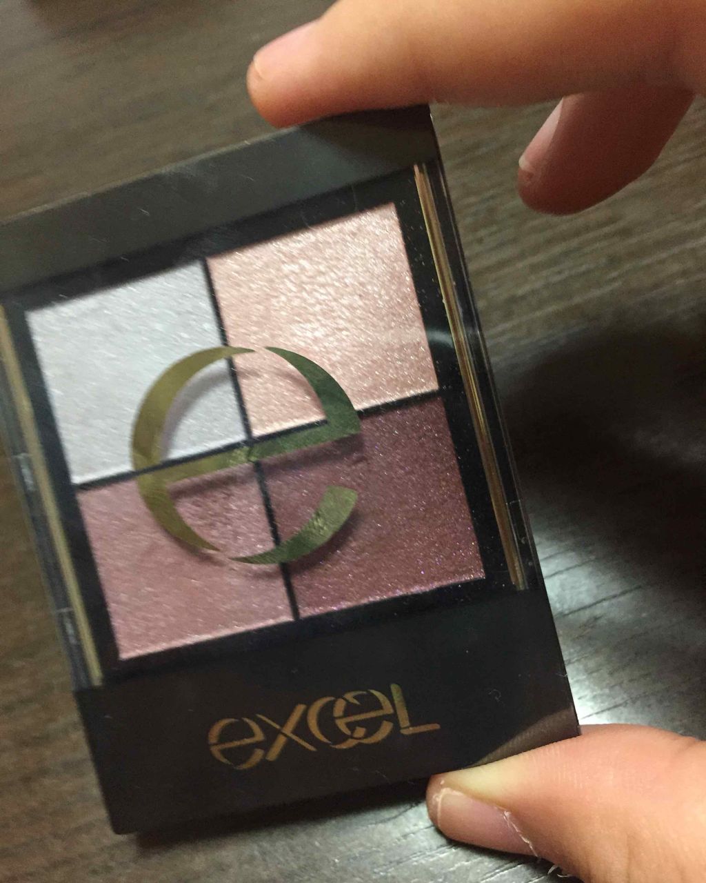 リアルクローズシャドウ/excel/アイシャドウパレットを使ったクチコミ（1枚目）