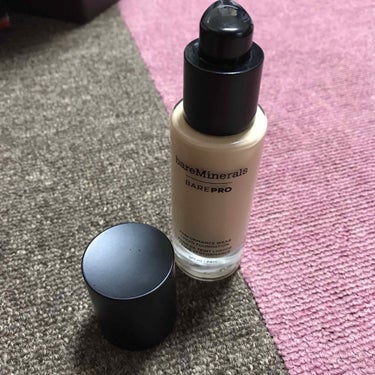 ベアプロ リキッド ファンデーション ゴールデン アイボリー 08/bareMinerals/リキッドファンデーションを使ったクチコミ（1枚目）