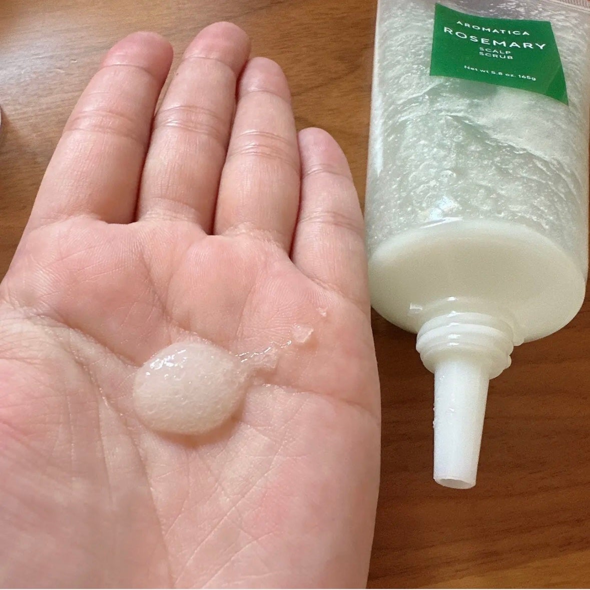 ローズマリー スカルプ スクラブ/AROMATICA/ヘッドスクラブを使ったクチコミ(3枚目)