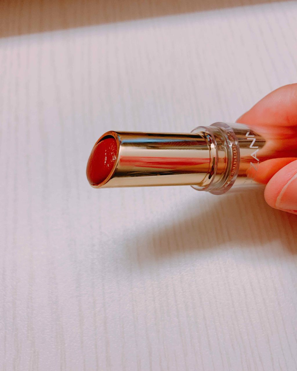 ラスティンググロスリップ/CEZANNE/口紅を使ったクチコミ（2枚目）