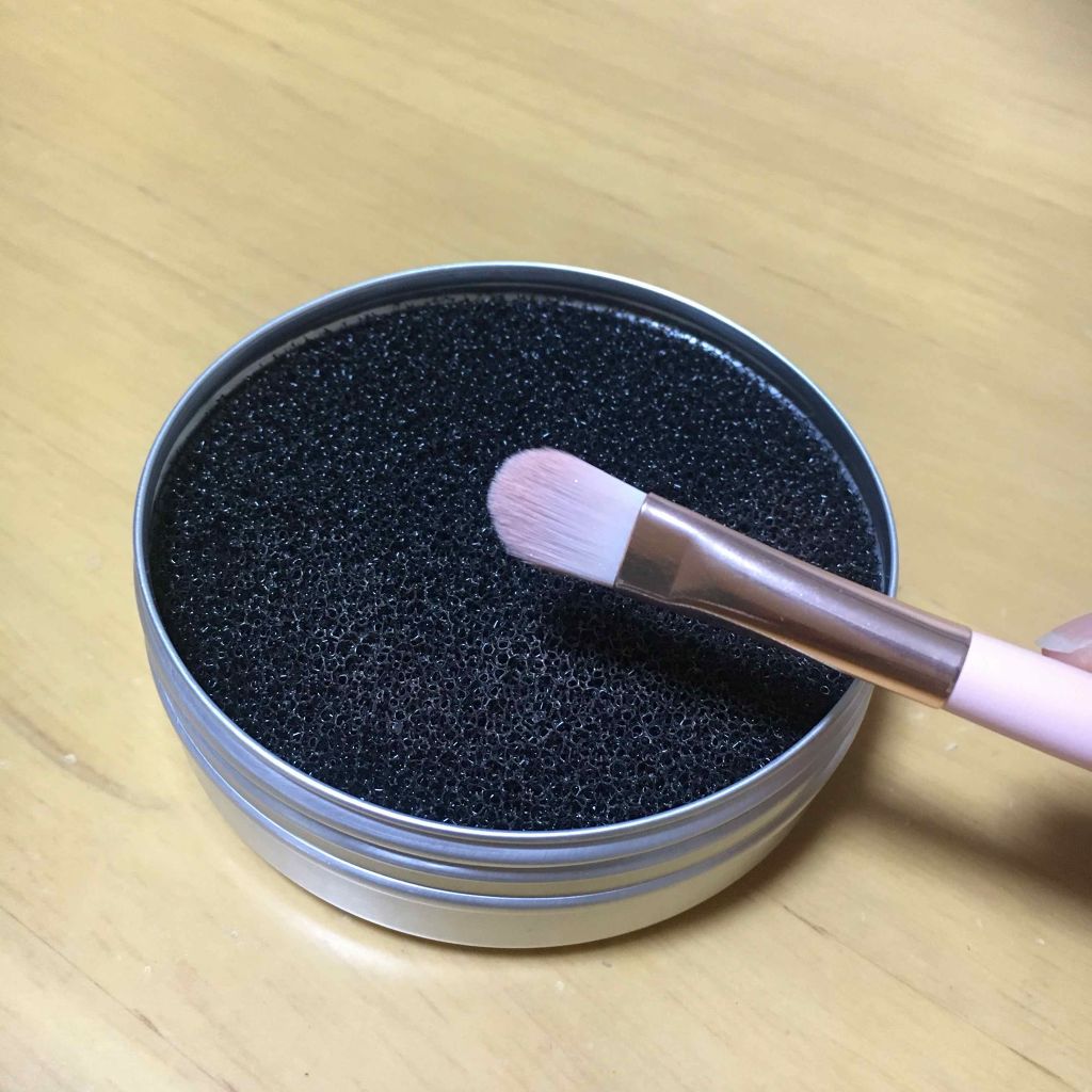 ドライメイクブラシクリーナー/セリア/その他化粧小物を使ったクチコミ（3枚目）