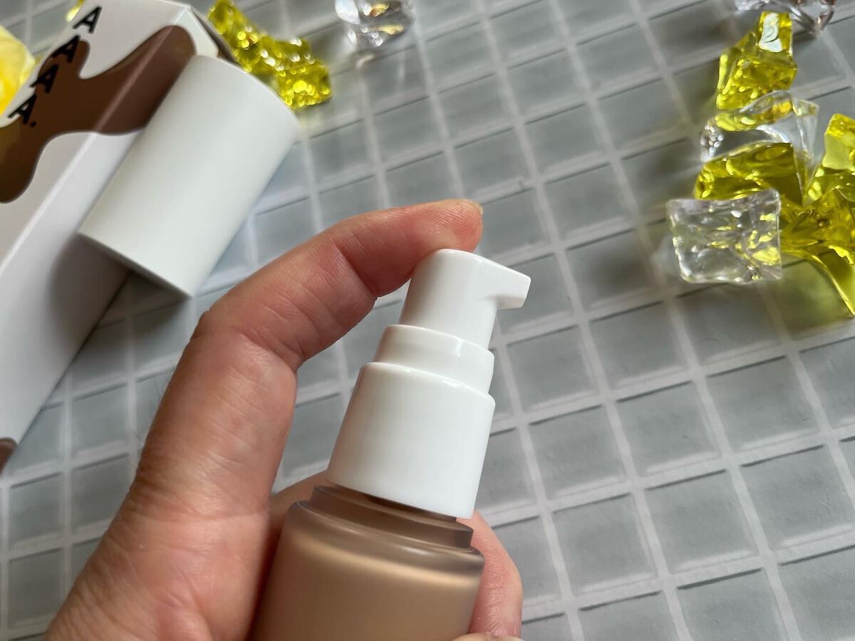 リキッドファンデーション/AAAA./クリーム・エマルジョンファンデーションを使ったクチコミ(2枚目)