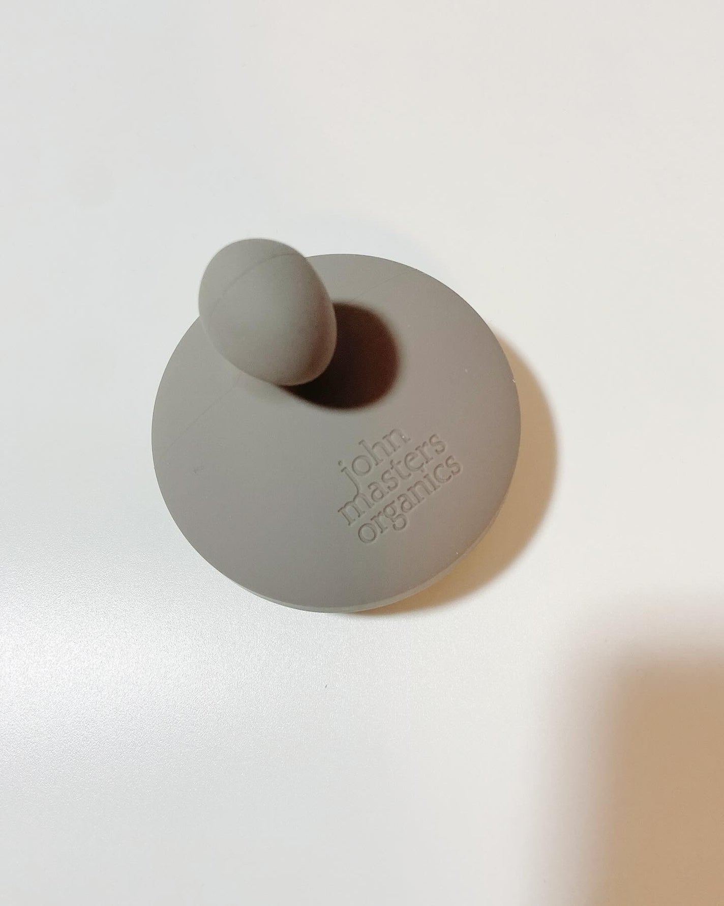 スキャルプシェイクブラシ/john masters organics/スカルプブラシを使ったクチコミ(3枚目)