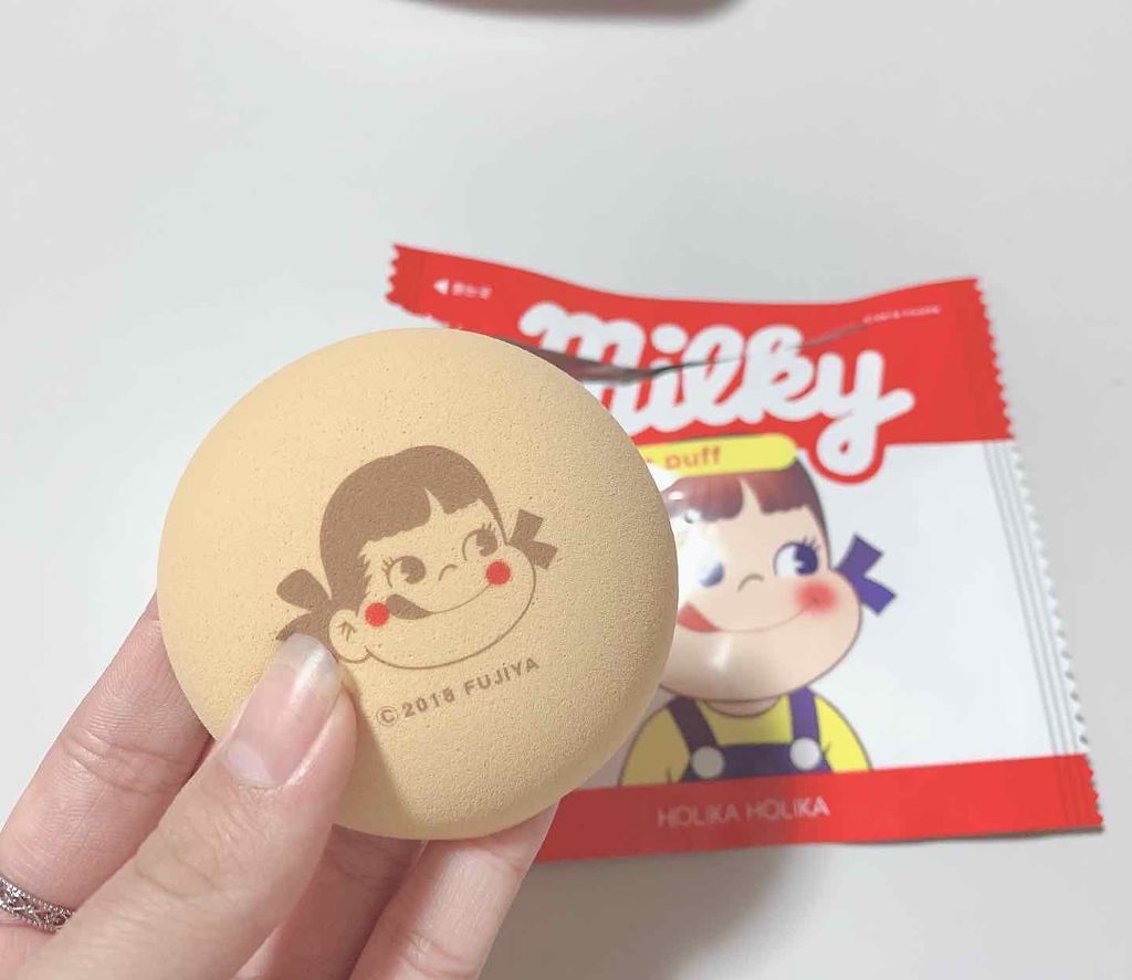 ぺん on LIPS 「HolikaHolika×ミルキーコラボのパフ♡もちもちのパフ..」(2枚目)