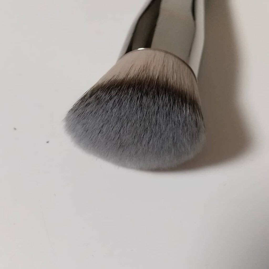 #170 シンセティック ラウンド スラント ブラシ/M・A・C/メイクブラシを使ったクチコミ（2枚目）