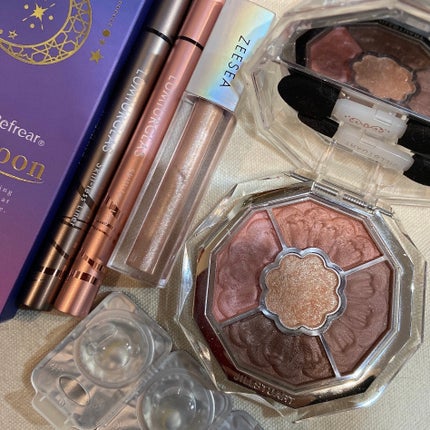 ダイヤモンドシリーズ 星空リキッドアイシャドウ/ZEESEA/リキッドアイシャドウを使ったクチコミ(1枚目)