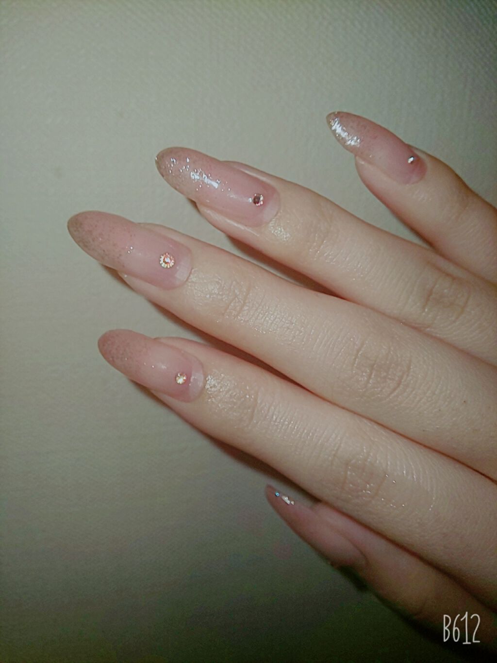 毒いちご⿴⿻⿸ on LIPS 「こんばんは✨ジェルネイルをしてもらって丁度1ヶ月くらいが経ちま..」(2枚目)