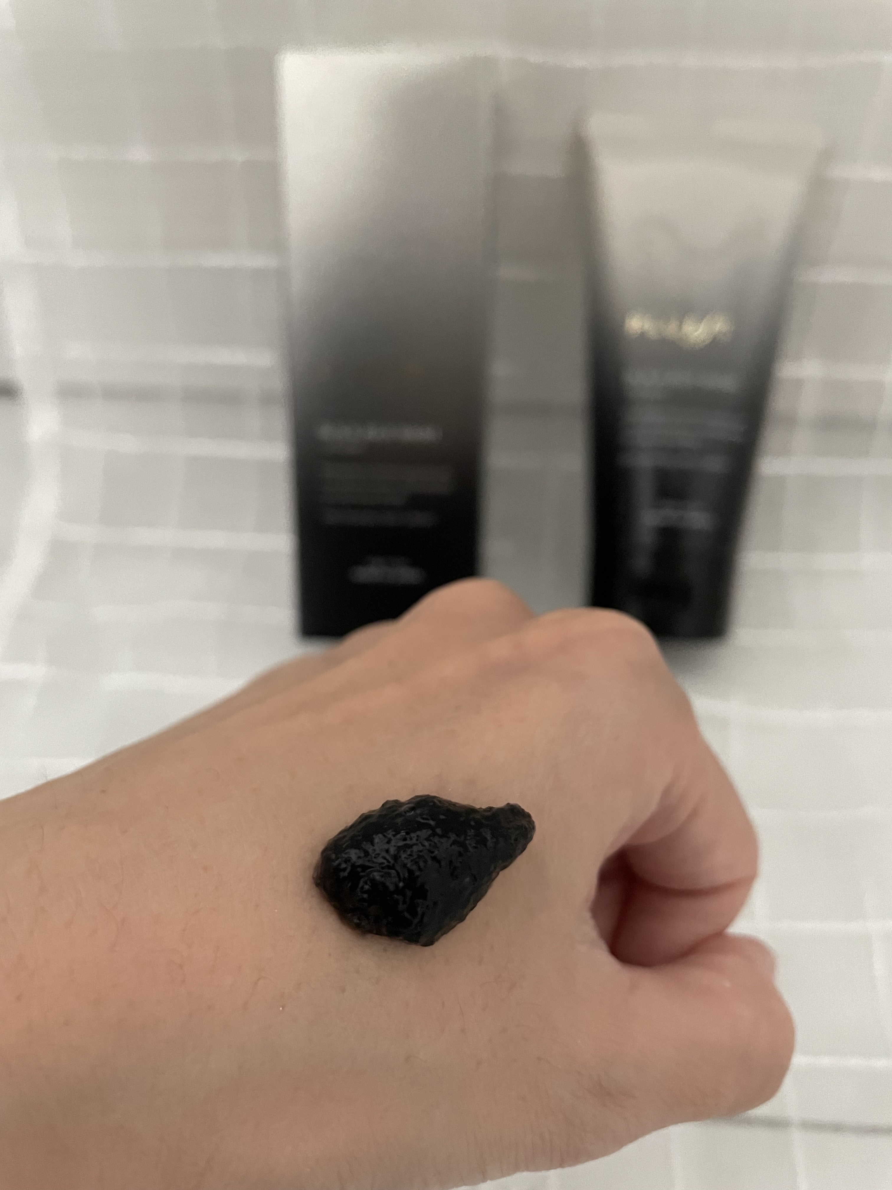 BLACK JELLY WASH（ブラックジェリーウォッシュ）/PLUEST/その他洗顔料を使ったクチコミ（2枚目）