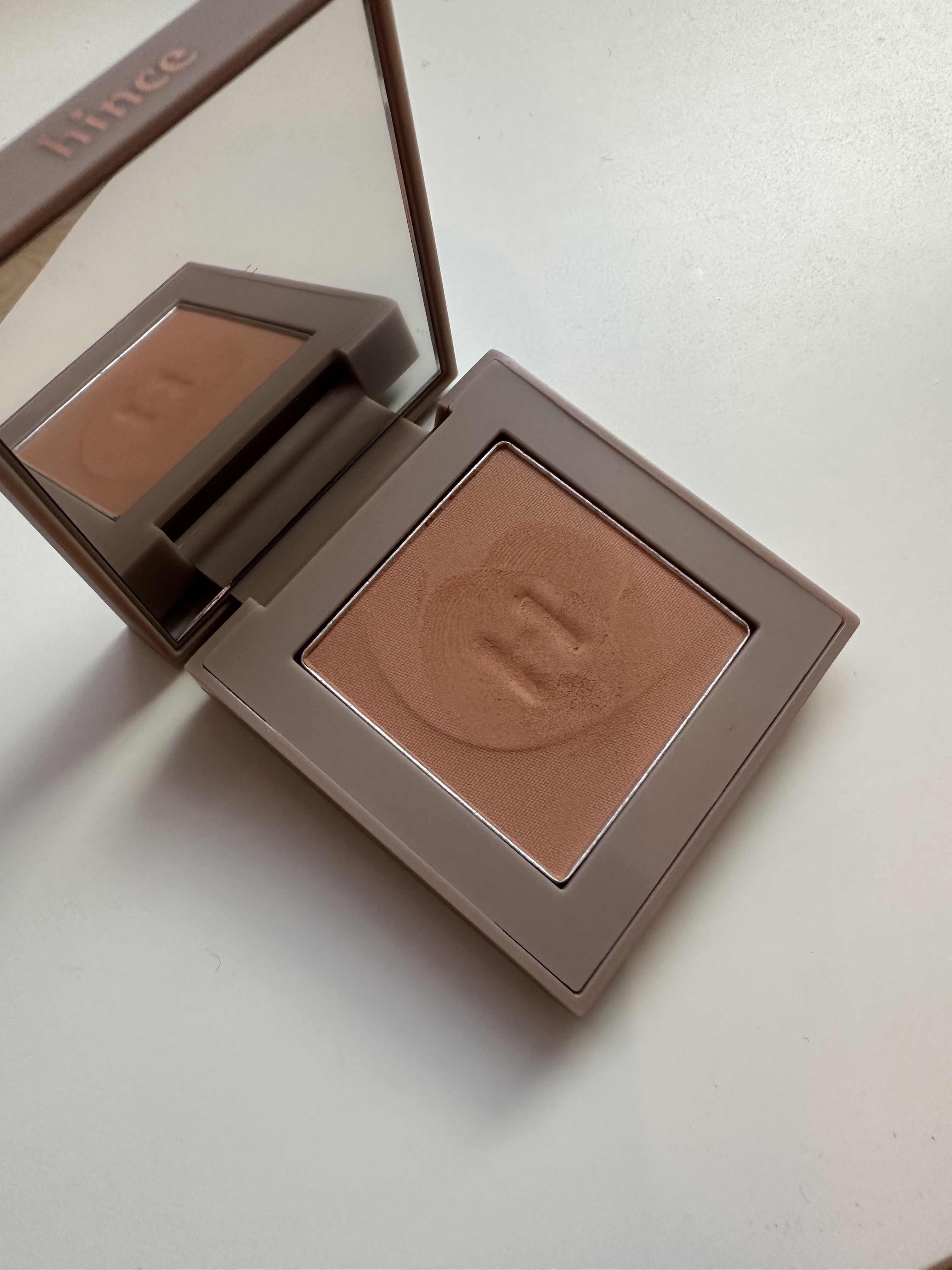 ニューデップスアイシャドウ V003 インスパイア/hince/単色アイシャドウを使ったクチコミ（1枚目）