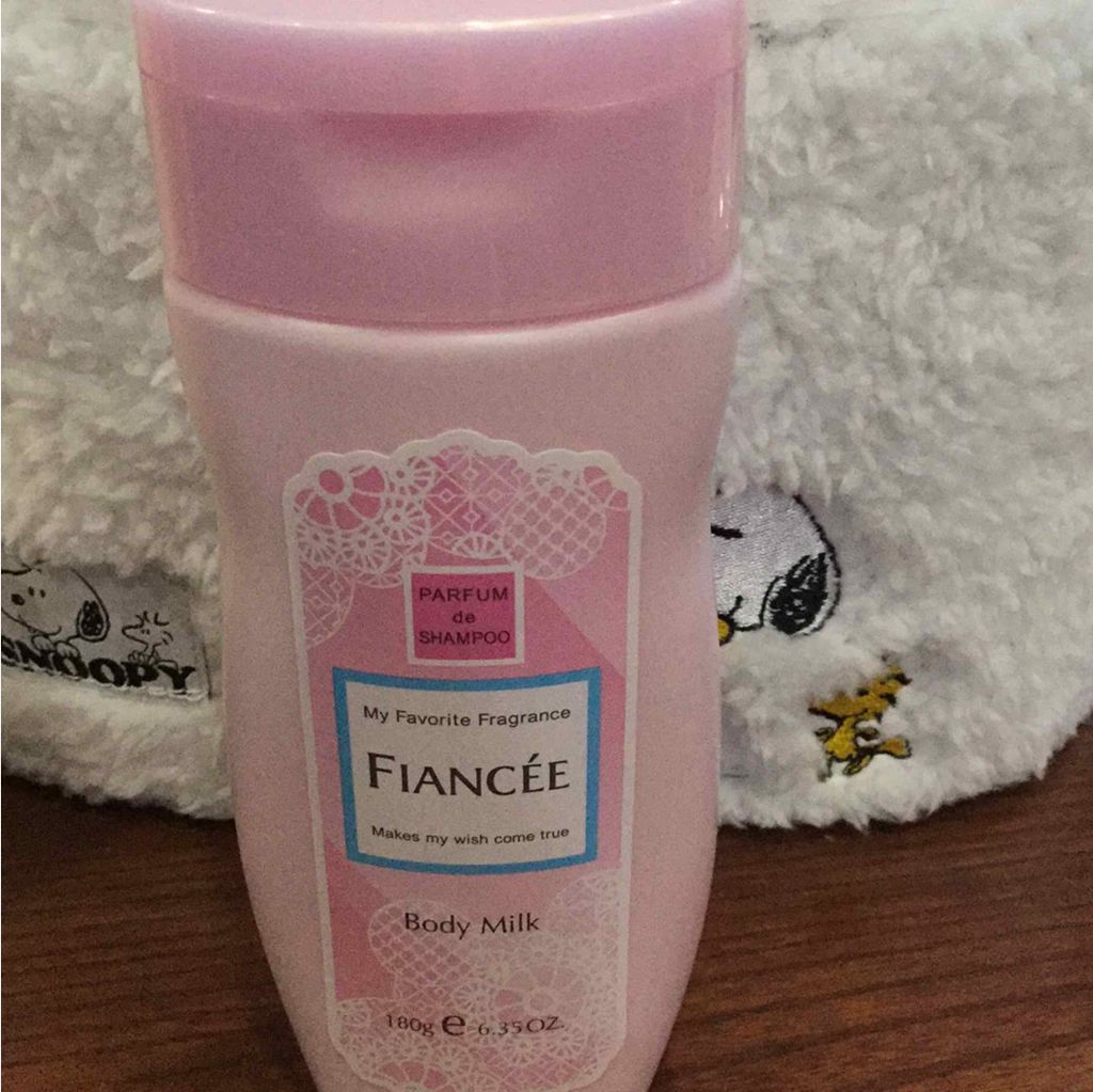 ボディミルクローション ピュアシャンプーの香り/フィアンセ/ボディローションを使ったクチコミ（1枚目）