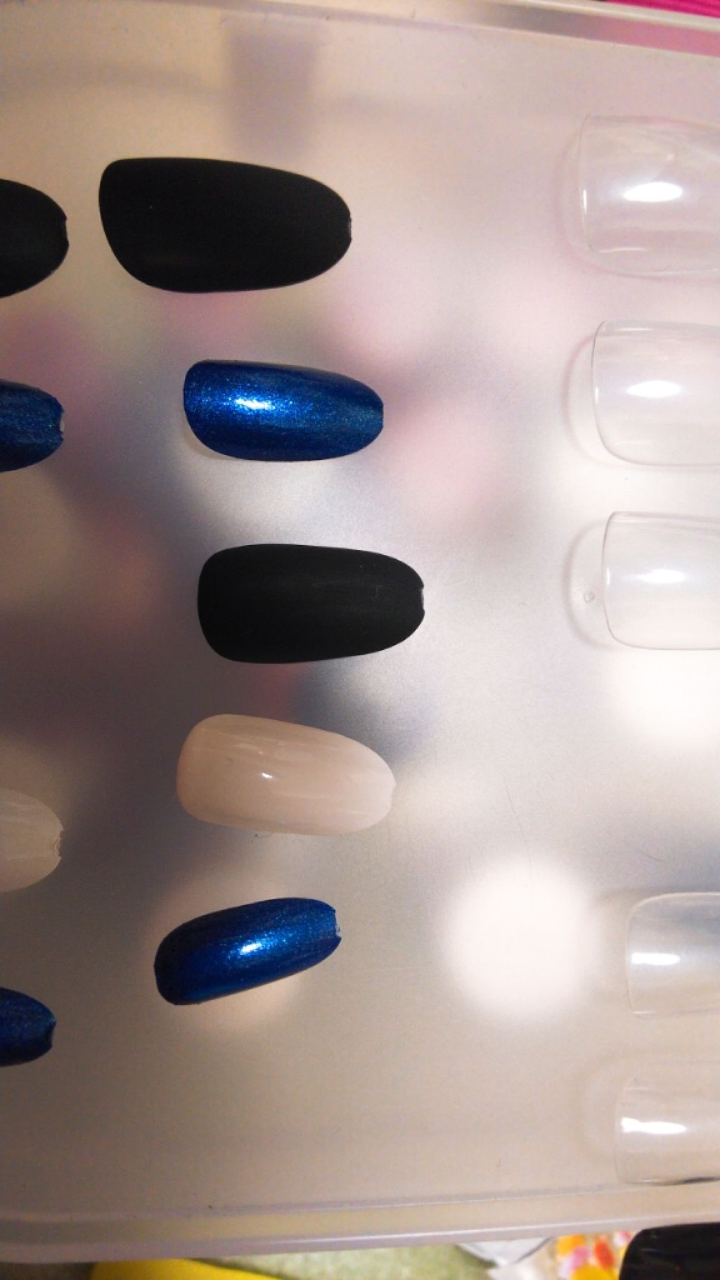 AT濃密グラマラスネイルエナメル/Art Collection/マニキュアを使ったクチコミ（2枚目）