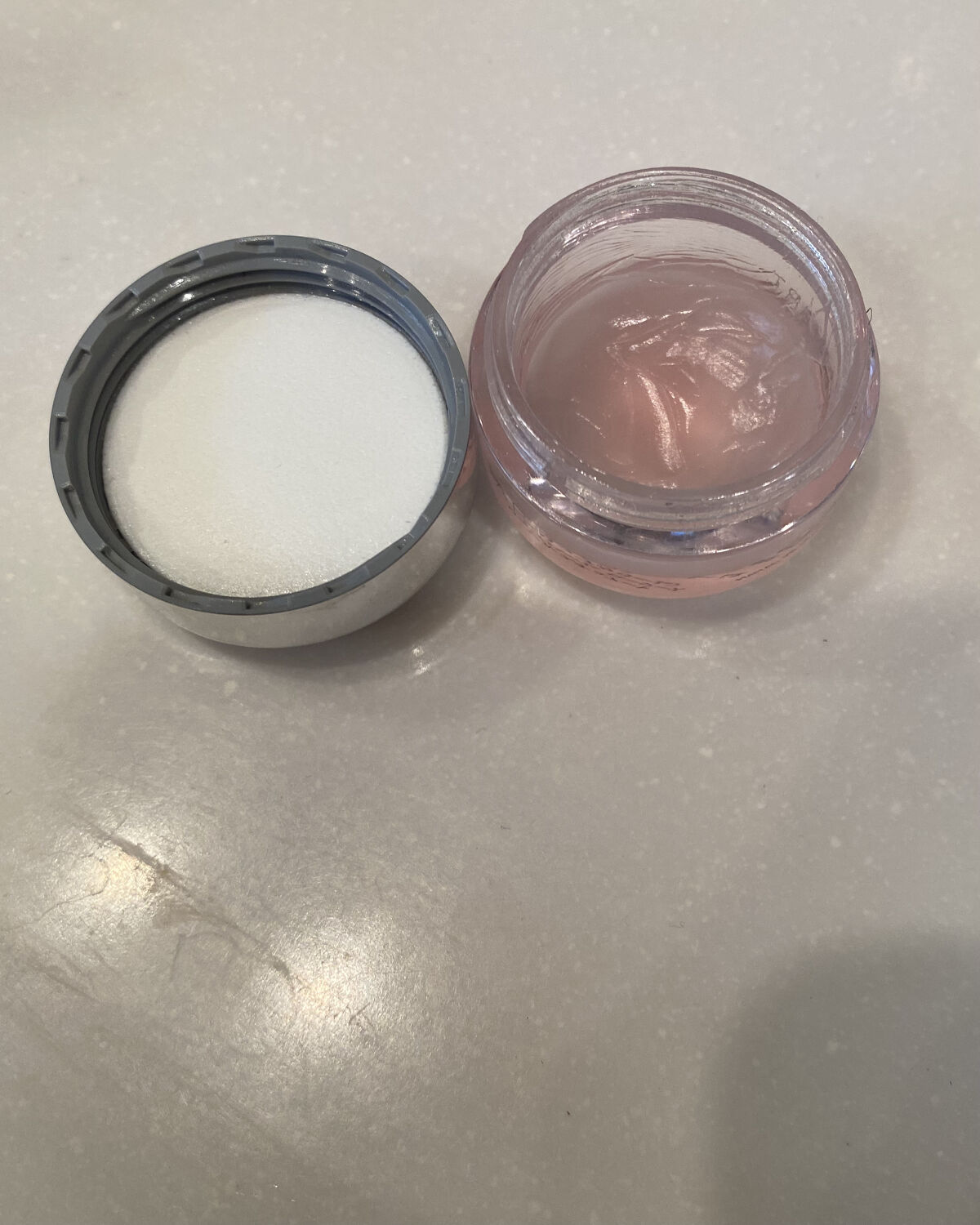 ジルスチュアート リップバーム ロージーズ/JILL STUART/リップバームを使ったクチコミ（2枚目）