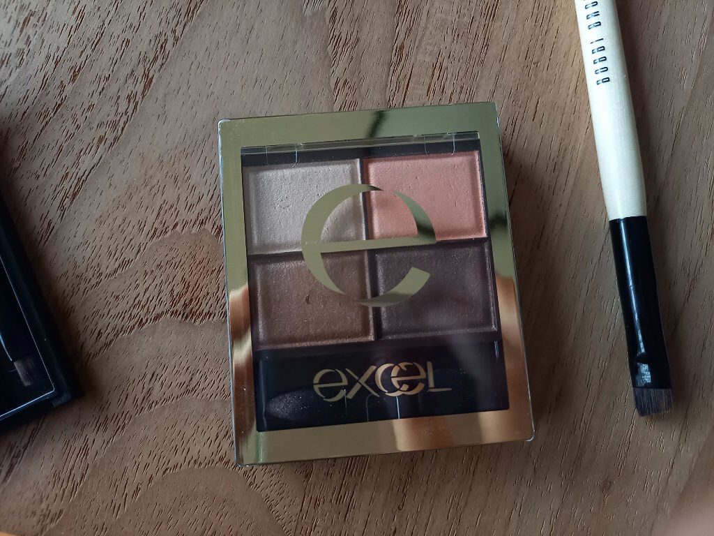 スキニーリッチシャドウ/excel/アイシャドウパレットを使ったクチコミ（1枚目）