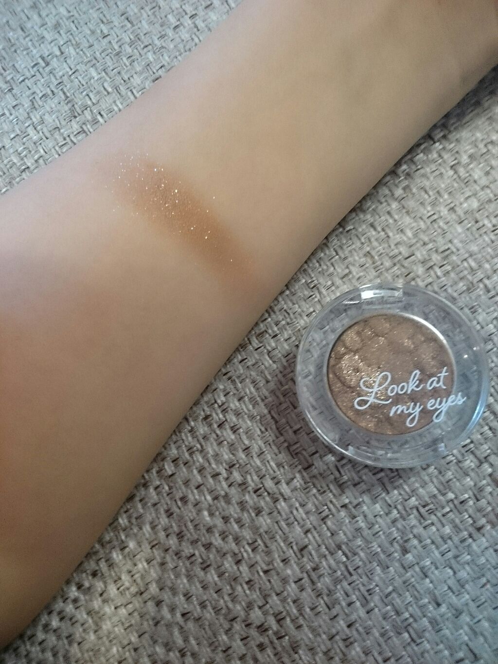 ルックアット マイアイジュエル/ETUDE/単色アイシャドウを使ったクチコミ（2枚目）