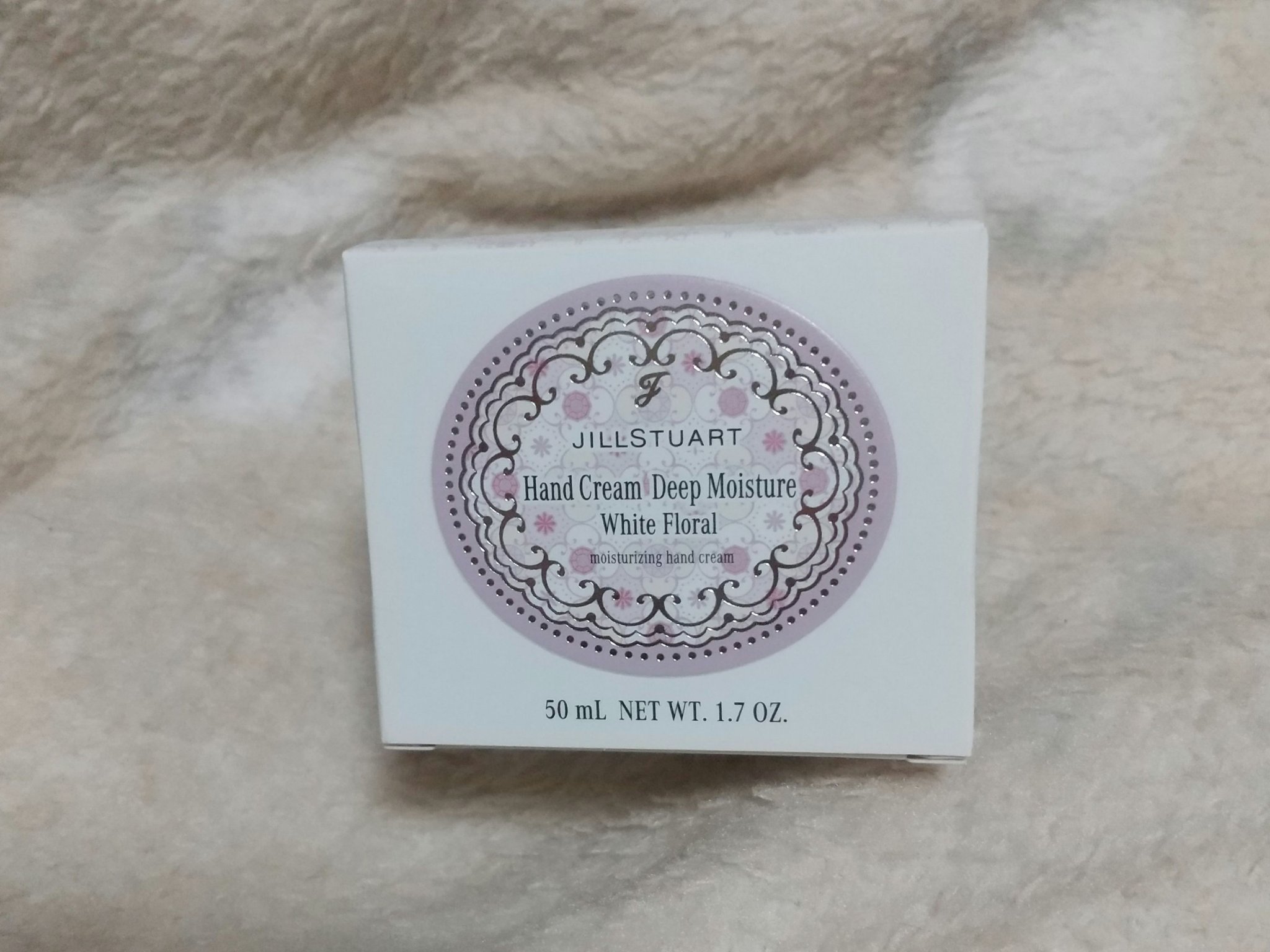 ジルスチュアート  ホワイトフローラル  ハンドクリーム  ディープモイスチュア /JILL STUART/ハンドクリームを使ったクチコミ（1枚目）