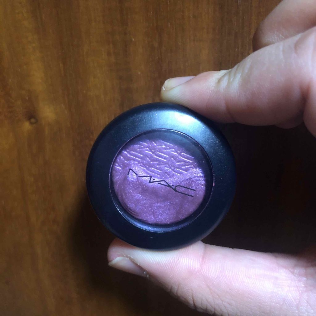 エクストラ ディメンション アイシャドウ スタイリッシュリー メリー/M・A・C/単色アイシャドウを使ったクチコミ（1枚目）