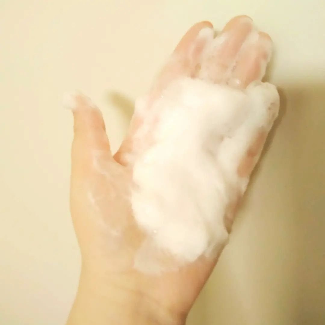 ニベア クリアビューティー洗顔料 とてもしっとり美肌/ニベア/洗顔フォームを使ったクチコミ(4枚目)