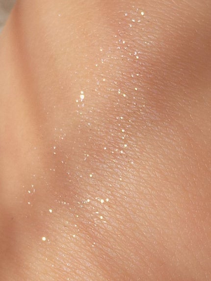 スターダストダイヤモンドハイライトパウダー/PERFECT DIARY/パウダーハイライトを使ったクチコミ(3枚目)