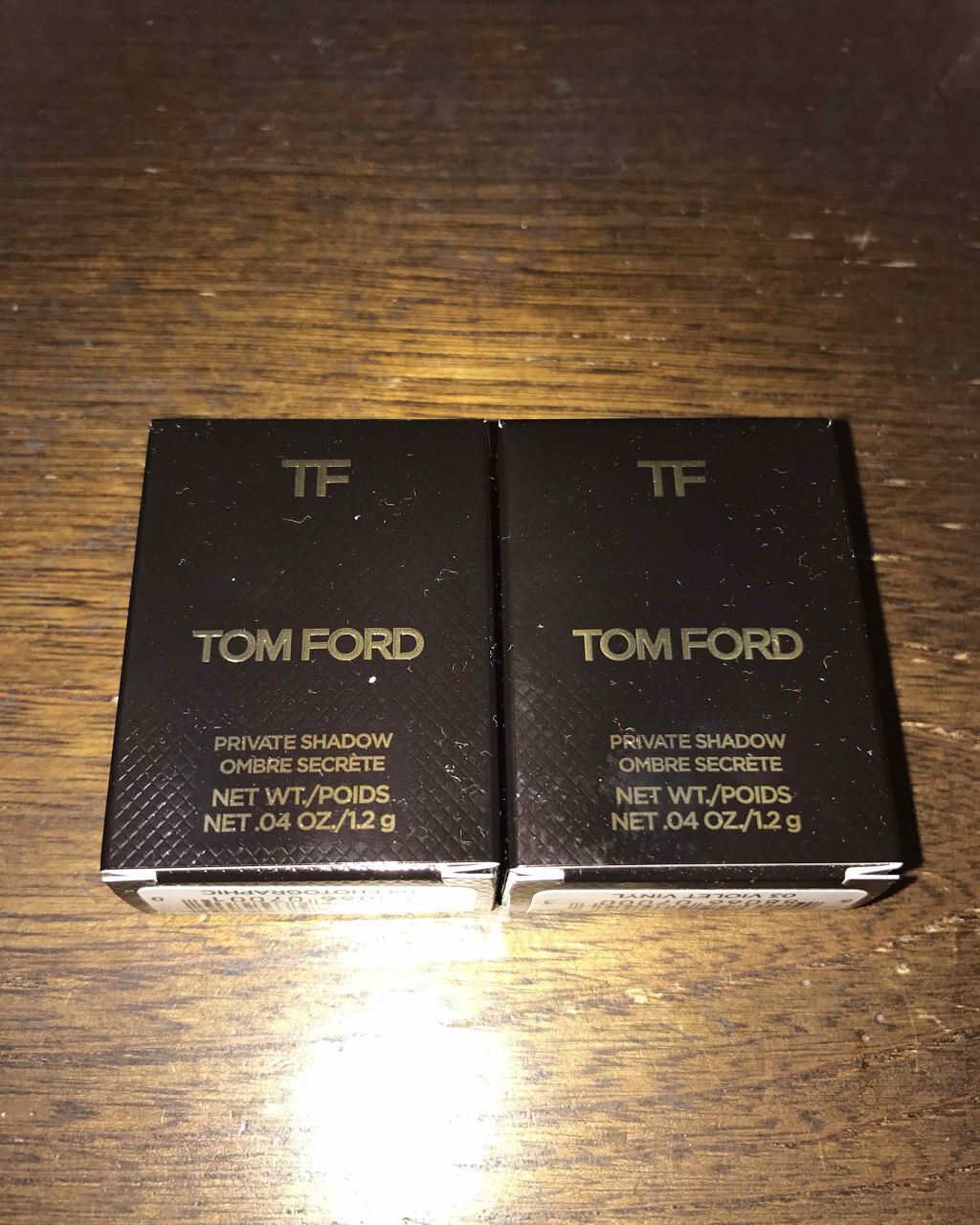 プライベート シャドウ 04 フォトグラフィック (ビニール)/TOM FORD BEAUTY/単色アイシャドウを使ったクチコミ（2枚目）