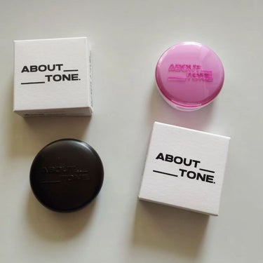 ABOUT TONE ブラーパウダーパクトのクチコミ「メガ割で購入してた 
👍🩷
コンパクトで持ち歩きに便利,👍😀

個人的にはピンクのほうが好きか.....」（1枚目）